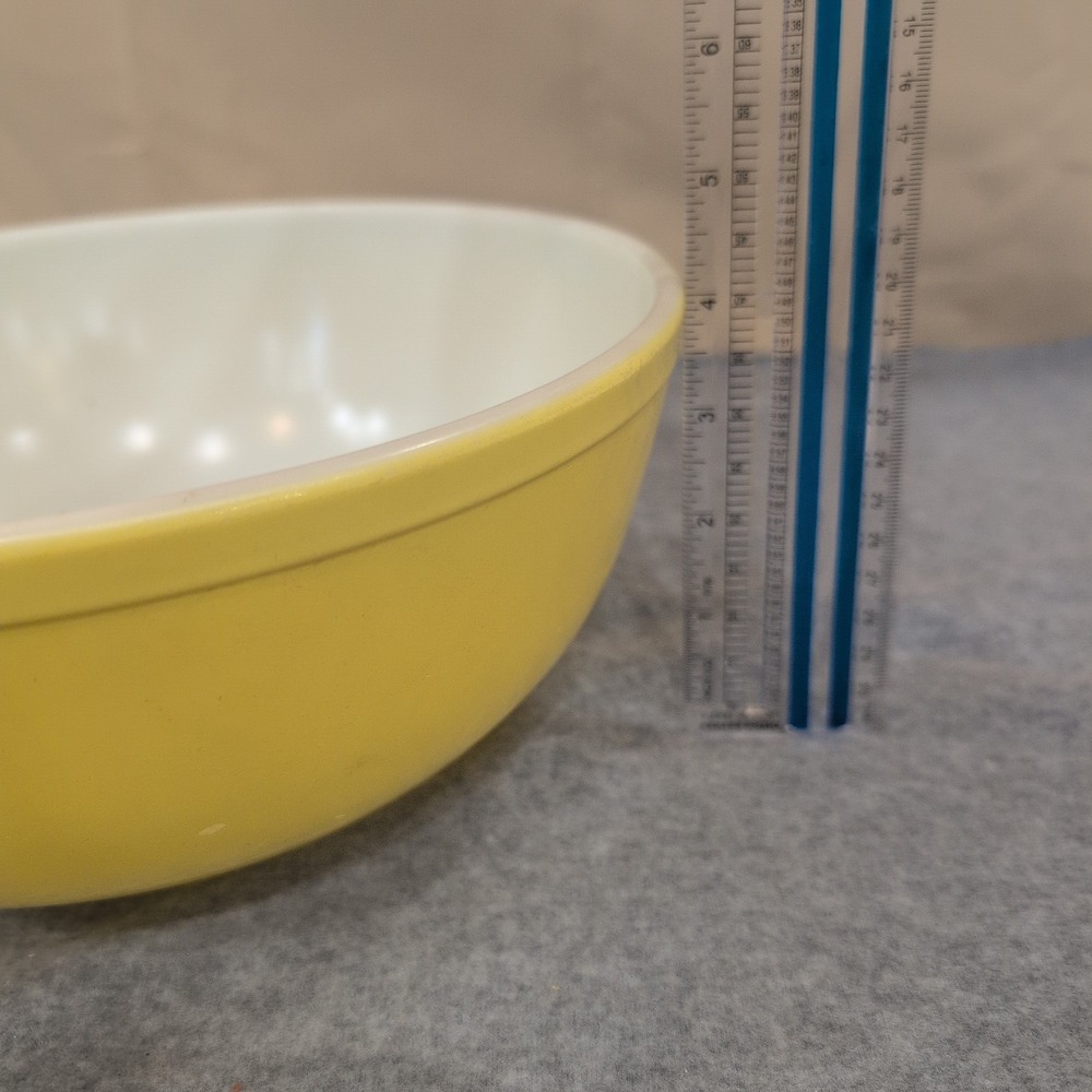 Vintage Yellow Milk Glass Mixing Bowl Mid Century Modern Retro MAJOR FLAW - Picture 7 of 7